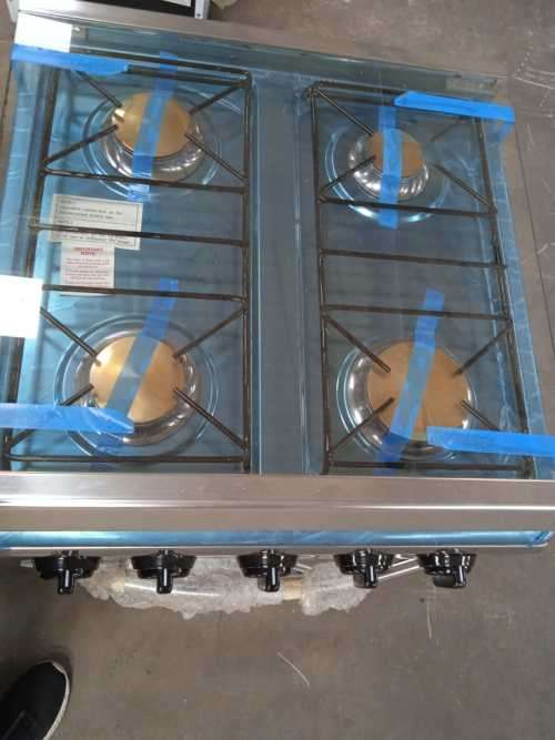 4 BURNER GAS STOVE, GAS OVEN WITH FULL FFD - NOT BOXED - DEMO UNIT
