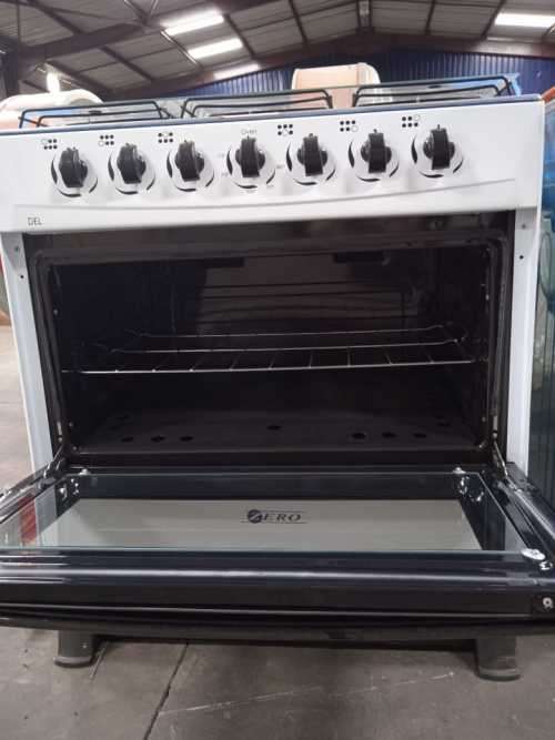 6 BURNER GAS STOVE WITH FFD ON ALL FUNCTIONS - NOT BOXED - SHOP SOILED