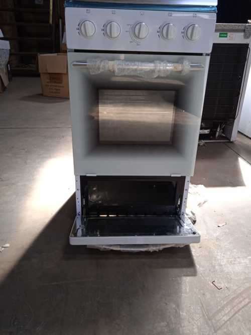 4 PLATE GAS STOVE AND GAS OVEN - SHOP SOILED - NOT BOXED