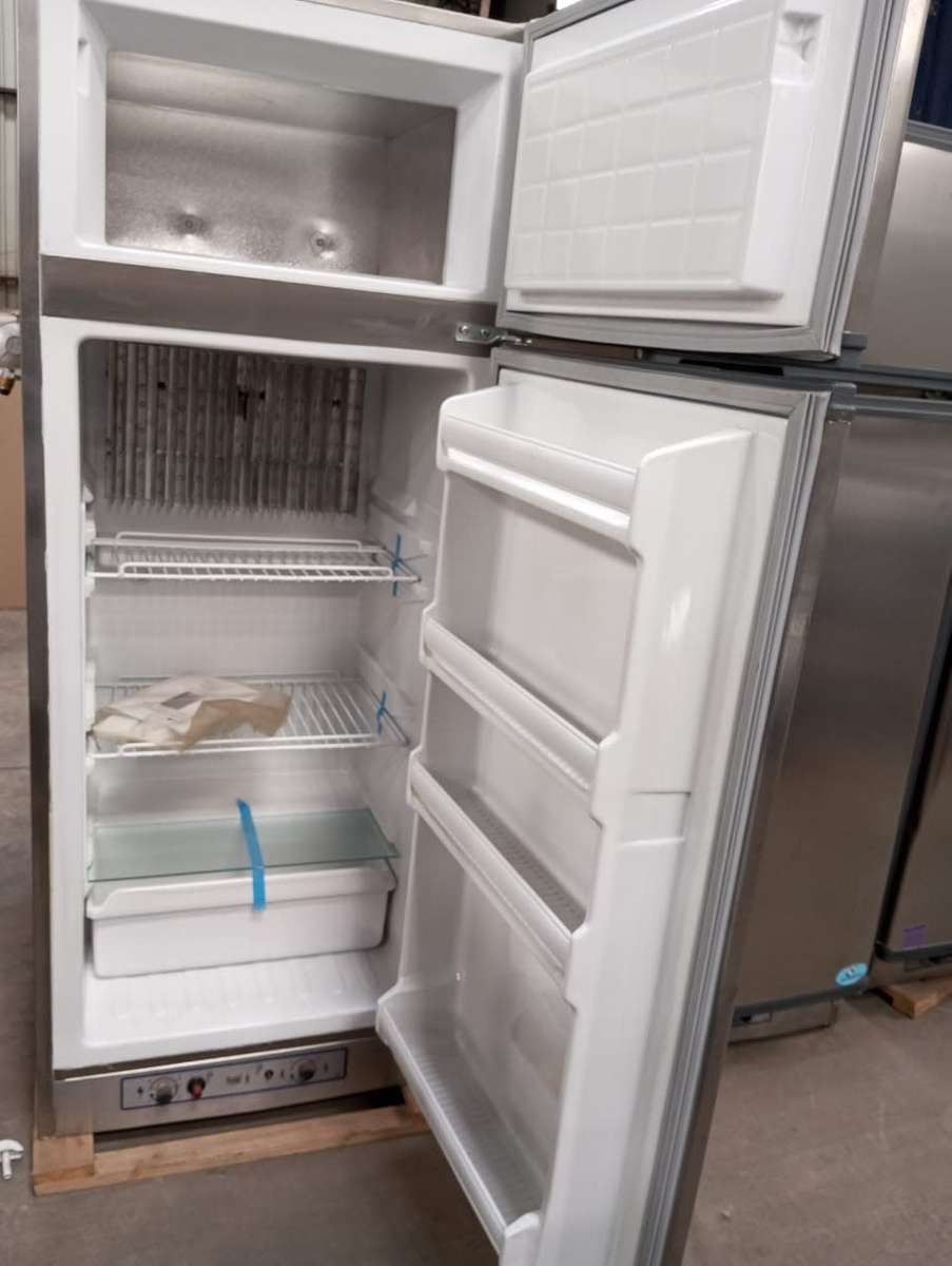 Upright Gas Fridge - Demo