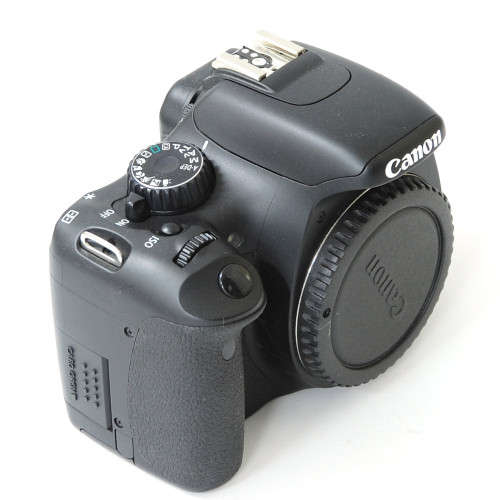 CANON EOS 550D Digital SLR Camera (inc 18-55 mm f/3.5-5.6 IS Lens Kit) SEAL IN THE BOX