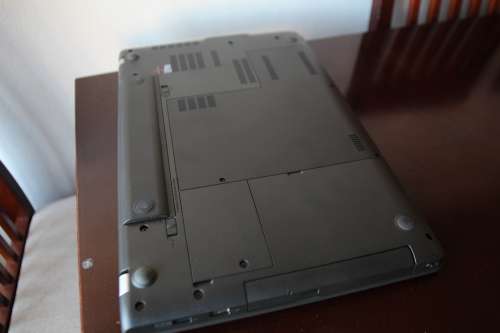 LENOVO THINKPAD E550 INTEL CORE I5-5200U CPU 2.2GHZ  128GB SSD 4GB IN MINT CONDITION