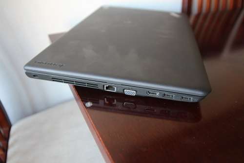 LENOVO THINKPAD E550 INTEL CORE I5-5200U CPU 2.2GHZ  128GB SSD 4GB IN MINT CONDITION