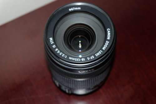 CANON LENS EF-S 18-135mm f 3.5-5.6 IS STM Lens IN MINT CONDITION