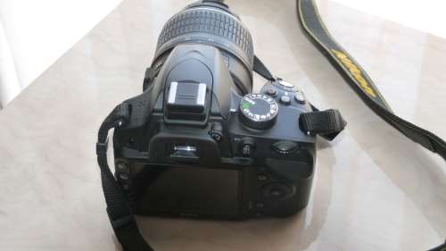 NIKON CAMERA D3200 WITH 18-55MM VR LENS IN MINT CONDITION