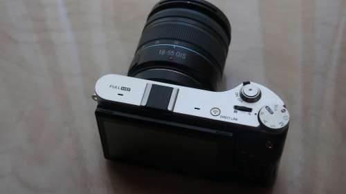 Samsung NX300 20.3MP CMOS Smart WiFi Mirrorless Digital Camera with 18-55mm Lens and 3.3" AMOLED Tou