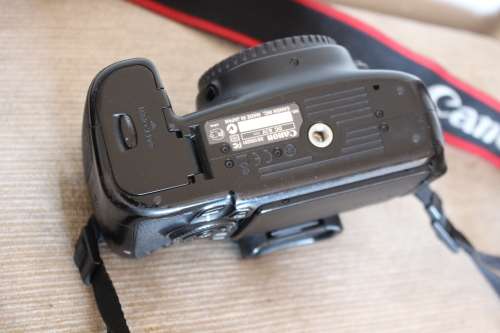 CANON EOS 60D BODY ONLY