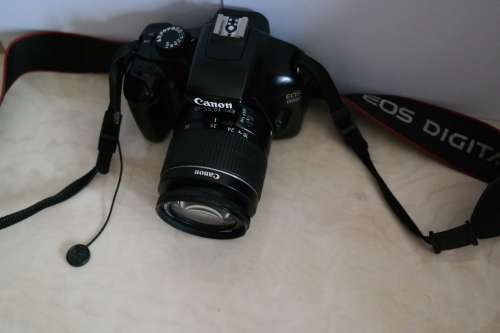 CANON EOS 1100D WITH 18-55MM IS LENS