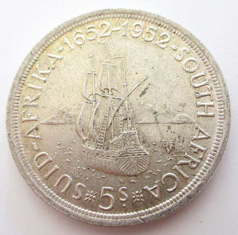 A 1952 SOUTH AFRICAN FIVE SHILLING