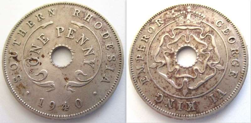 A LOT OF RHODESIAN AND SOUTHERN RHOD COINS INCLUDING A 1954 SOUTHERN RHOD HALF CROWN --ALL FOR 1 bid