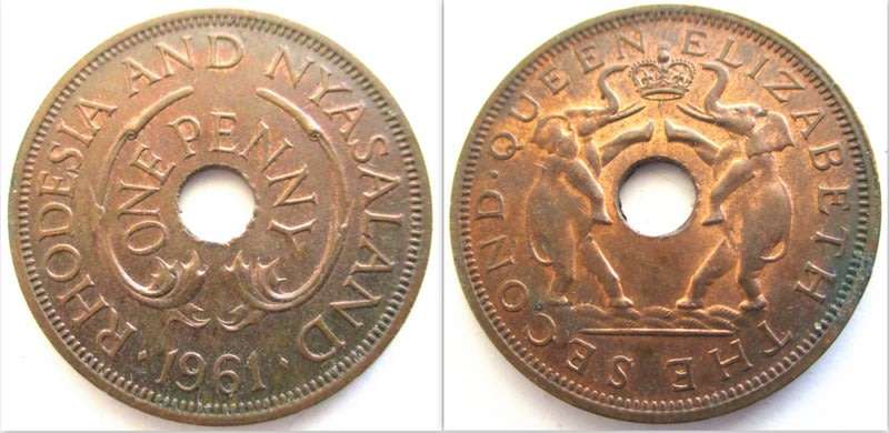 A LOT OF RHODESIAN AND SOUTHERN RHOD COINS INCLUDING A 1954 SOUTHERN RHOD HALF CROWN --ALL FOR 1 bid