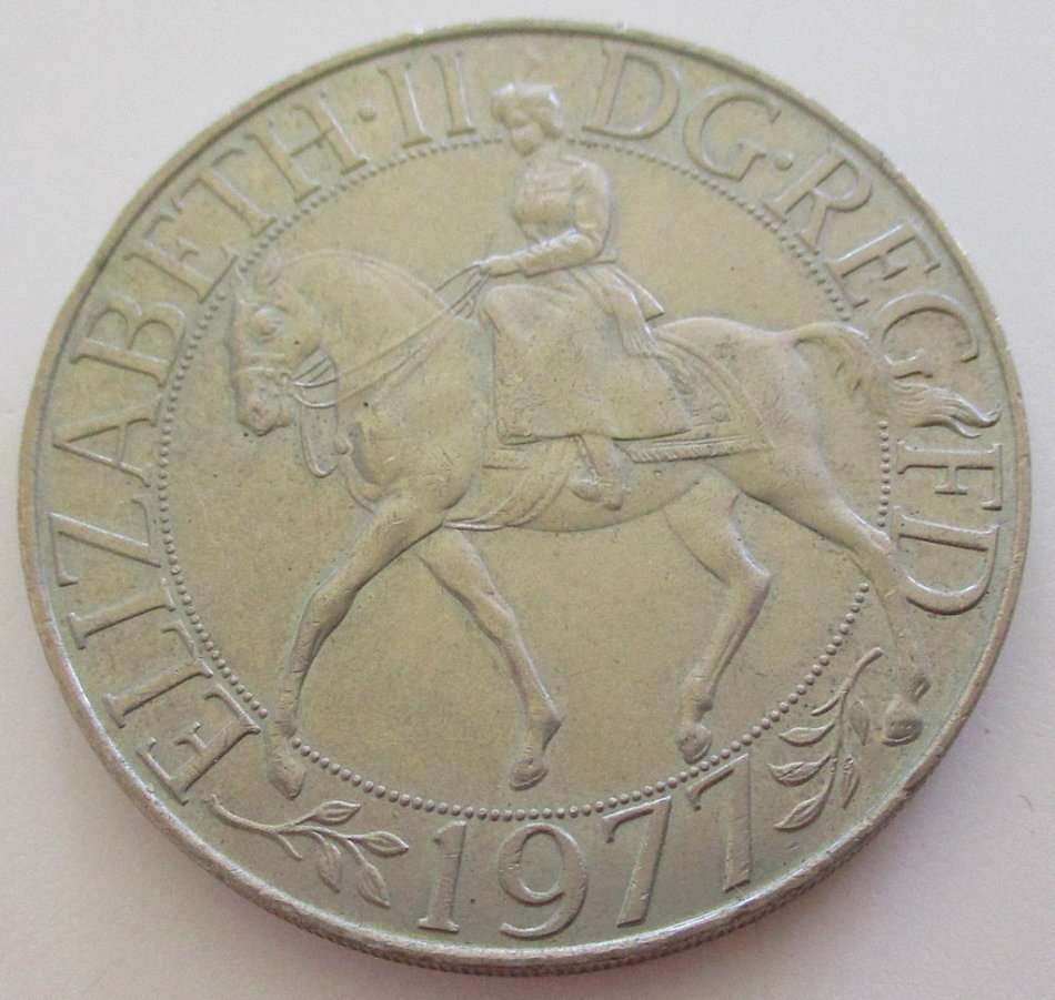 A LOT OF COMMEMORATIVE COINS AND MEDALLIONS AND A SPOON MADE FROM A 1942 COIN