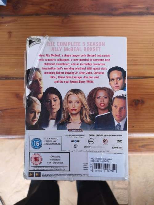 Ally Mcbeal Boxset - Complete Series (outer packaging damaged)