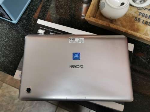 Alcatel PLUS 2 in 1 - 4G LTE Computer and Tablet - windows 10