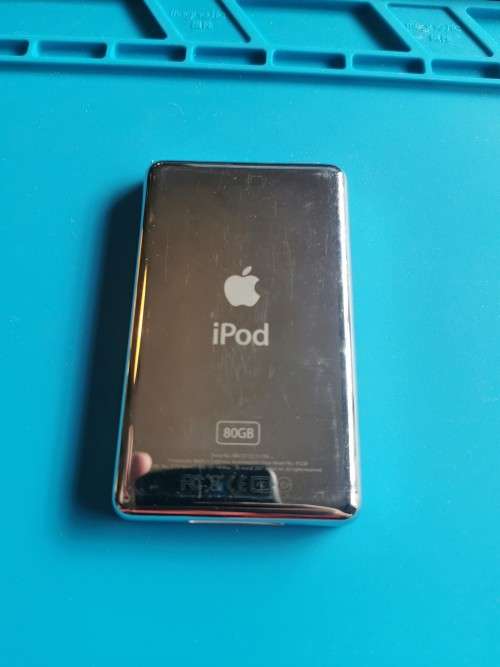 Ipod Classic - 80gb [A1238] 7th Gen - doesnt get past charging screen