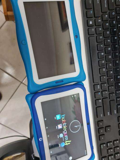 Set of Bubblegum 4 - 7 inch tablets x 2