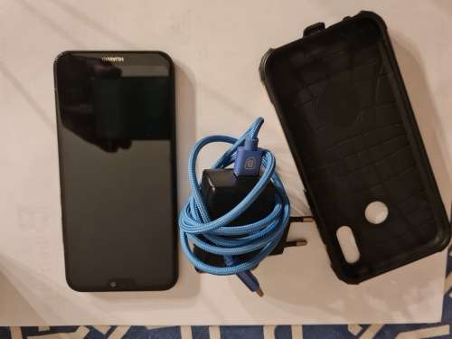 Huawei P20 Lite - used but in excellent condition [black in colour]