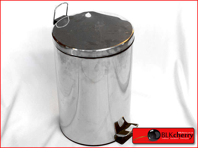 30 Litre stainless steel bin. showroom open 7 days to collect once BOB payment is done or immediate