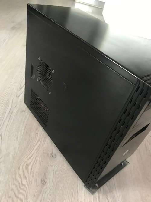 GIGABYTE  FSB1066*GENUINE INTEL *CPU 2140 @1.6OGHZ*2 GB RAM*500 GB HDD*WINDOWS 10 PRO 64-BIT