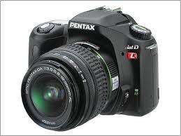 PentaxistDL 6.1MP Digital SLR Camera with DA 18-55mm f3.5-5.6 AL Digital SLR Lens*Good condition