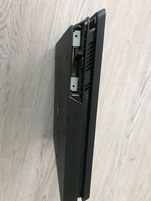 SONY PLAYSTATION 4 SLIM*CHU-2016B*500 GB HDD*2 WIRELESS SONY CONTROLLERS*USB CABLE*HDMI CABLE