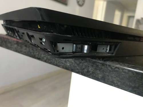 SONY PLAYSTATION 4 SLIM*CHU-2016B*500 GB HDD*2 WIRELESS SONY CONTROLLERS*USB CABLE*HDMI CABLE