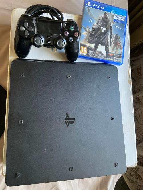 BOXED SONY PLAYSTATION 4 SLIM*500 GB HDD*1 GAME(DESTIN)*1 REMOT CONTROL*HDMI*POWER CABLE*USB CABLE