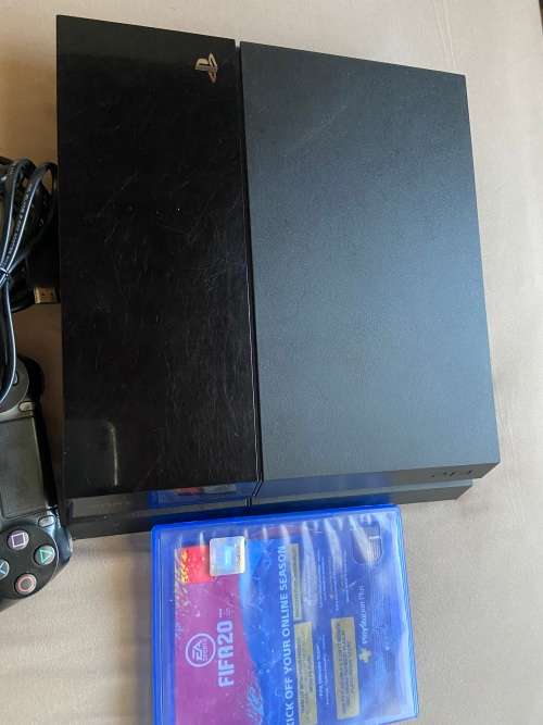 SONY PLAYSTATION 4*CUH-1116A*500 GB*1 GAME(FIFA2020)*1 SONY CONTROLLER*HDMI CABLE*USB CABLE