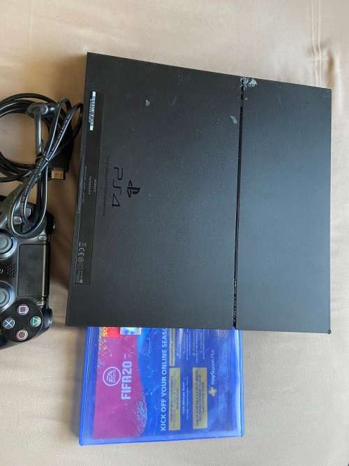 SONY PLAYSTATION 4*CUH-1116A*500 GB*1 GAME(FIFA2020)*1 SONY CONTROLLER*HDMI CABLE*USB CABLE