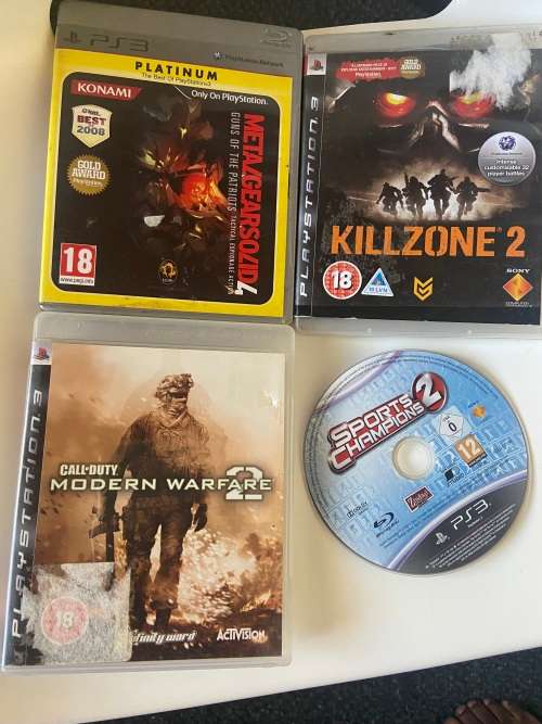 SONY PLAYSTATION 3 * 320 GB HDD*2 SONY CONTROLLERS*8 GAMES*CABLES(HDMI and USB)*POWER ADAPTER