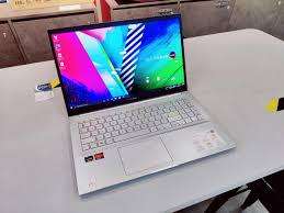 ASUS VivoBook 15  M513U AMD RYZEN 5 5500U |256 GB SSD*8 GB RAM*RADEON GRAPHICS*WINDOWS 11 HOME