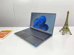 11TH GEN *INTEL IRIS Xe GRAPHICS * DELL VOSTRO 15 5510*CORE i5-11320H*3.20GHZ*8 GB RAM*256 GB SSD