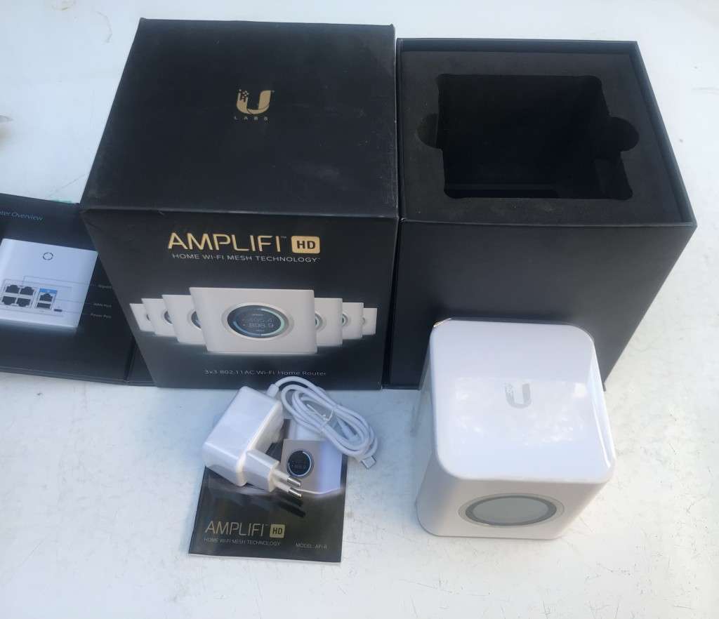 DealBuddyOffier Ubiquiti - AmpliFi HD Router