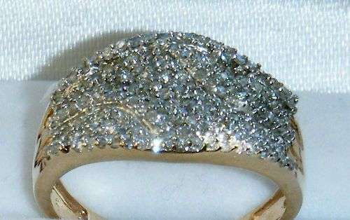 ***R35 400!!!*** UK HALLMARKED 9CT YELLOW GOLD 1.00 CARAT DIAMOND RING SIZE M