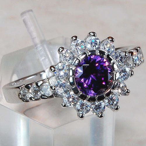 Gorgeous Amethyst & White Sapphire 925 Solid Sterling Silver Ring Sz 8