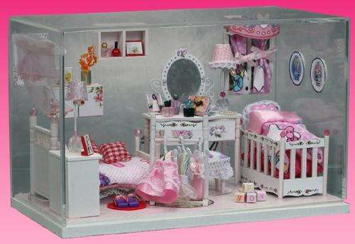 DIY Pretty Princess Dollhouse Room