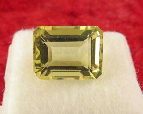 HUGE AND BEAUTIFUL 7.19CT ITERNALLY FLAWLESS CITRINE