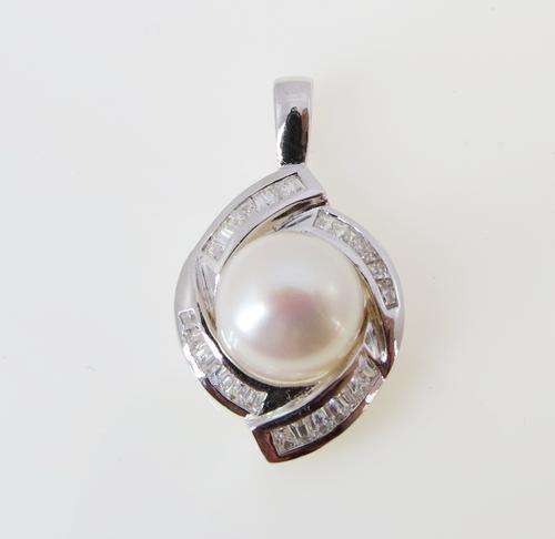 ***IN STOCK!!*** GORGEOUS REAL PEARL SOLID STERLING SILVER STAMPED 925 PENDANT