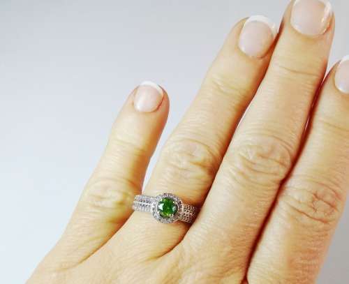 **IN STOCK!!**IGL CERTIFICATE FOR DIAMOND** Green Diamond .73ct engagement ring