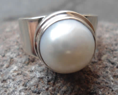 ***IN STOCK!!*** 925 Sterling Silver Bali Handcrafted Ring Round Mabe Pearl Size 8