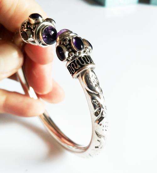 ***IN STOCK***925 STERLING SILVER AMETHYST BANGLE HANDMADE IN MUSCAT, OMAN. HEAVY 25.1 GRAM SILVER