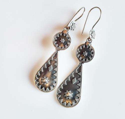 ***IN STOCK*** 10 GRAM SOLID 925 STERLING SILVER EARRINGS HANDMADE IN MUSCAT, OMAN.