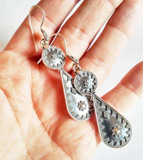 ***IN STOCK*** 10 GRAM SOLID 925 STERLING SILVER EARRINGS HANDMADE IN MUSCAT, OMAN.