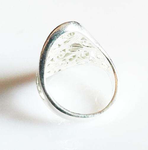 ***IN STOCK*** 5.7 GRAM SOLID 925 STERLING SILVER RING HANDMADE IN MUSCAT, OMAN.