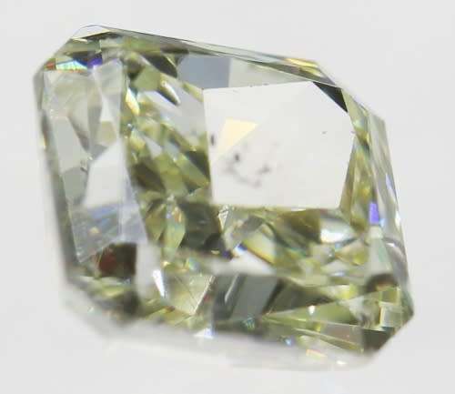 **IN STOCK!!**WITH IGL CERTIFICATE value R16 695** 0.60 Carat Natural Fancy Yellow VS2 Diamond