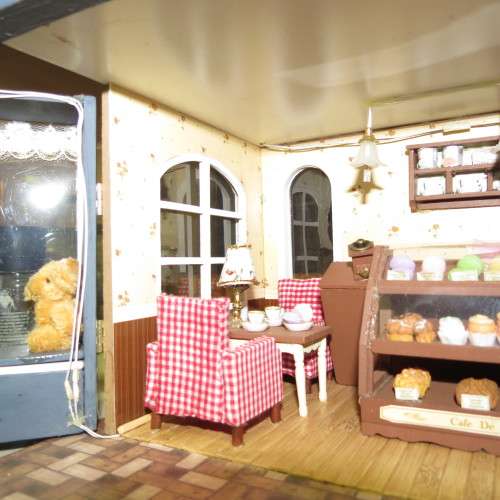 PARIS COFFEESHOP WITH ROOM ABOVE Crafty DOLLHOUSE - beautiful small dollhouse