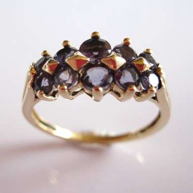 ***R9 570*** 9CT GOLD TANZANITE BAND RING