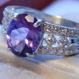 ***R7 660*** 9CT GOLD AMETHYST & DIAMOND RING SIZE O