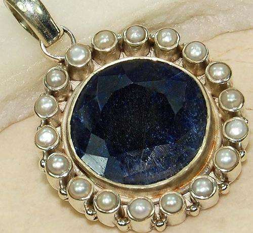 **R3 690**  Elegant Sapphire & Pearl 925 Sterling Silver Pendant