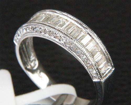***R35 600*** 1.40CT DIAMOND WHITE GOLD WEDDING BAND RING